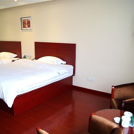 Greentree Inn Tianjin Jinghai Jinqiao International Trade Center Екстериор снимка